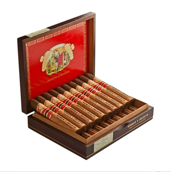 ROMEO Y JULIETA CHURCHILL   BY  AJ FERNANDEZ  ( Pack of 5)